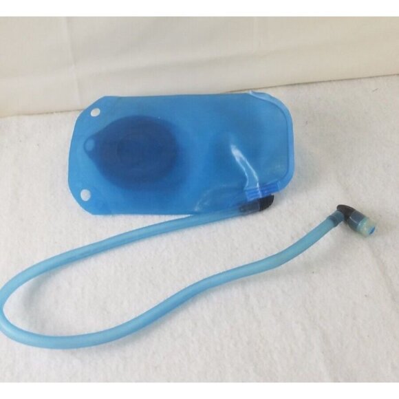 Camelbak Hydrobak Vintage Black Hydration Backpack 50oz 1.5L plus extra Bladder - Picture 12 of 13